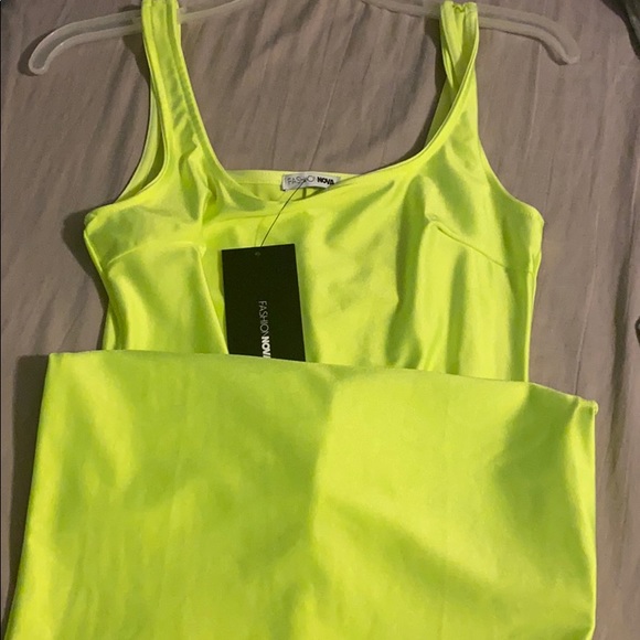 Neon yellow dress - Picture 3 of 7